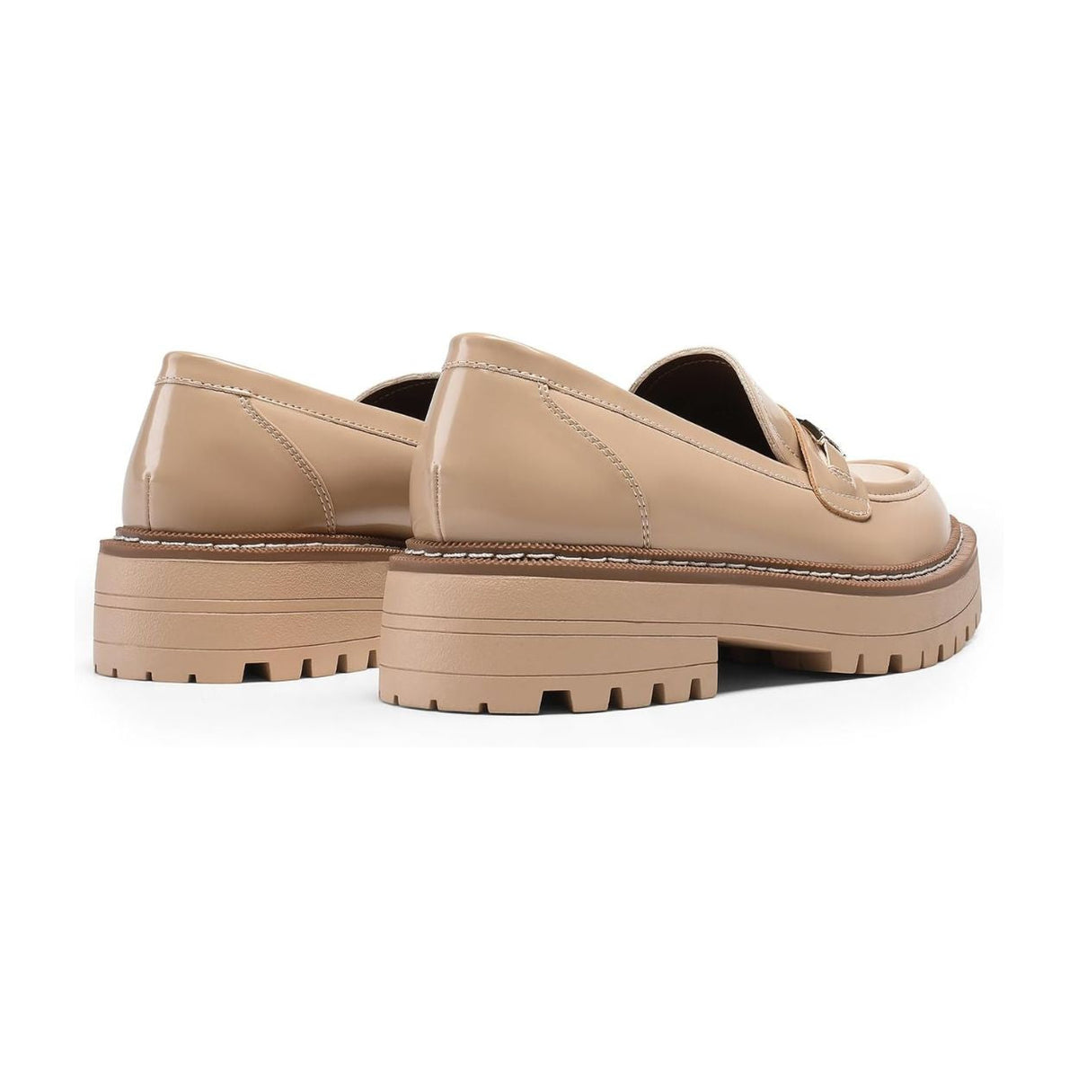Mocassins femme à semelle plateforme crantée, détail métal, cuir synthétique